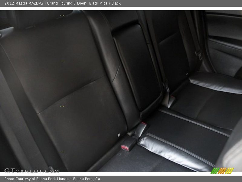 Black Mica / Black 2012 Mazda MAZDA3 i Grand Touring 5 Door