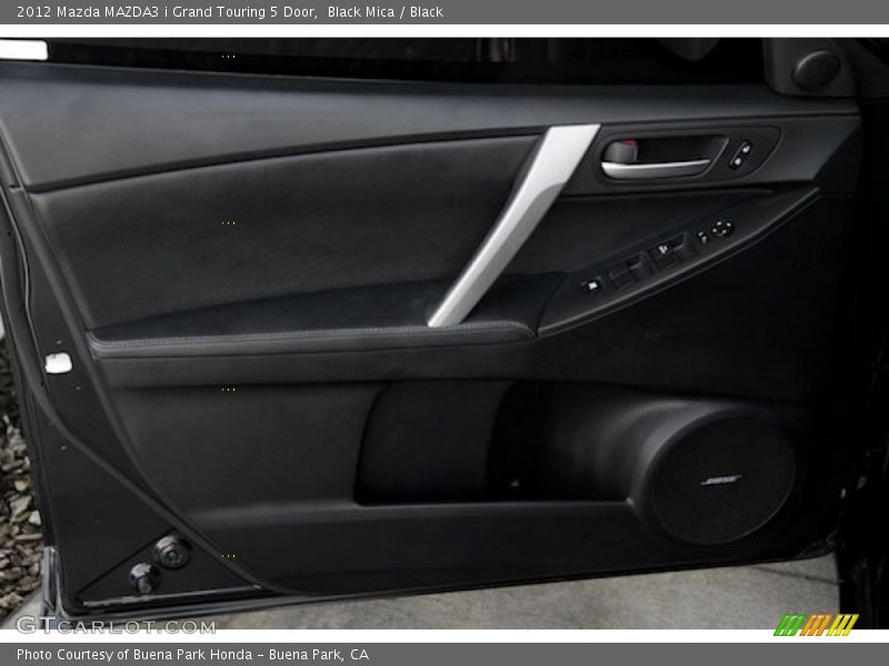 Black Mica / Black 2012 Mazda MAZDA3 i Grand Touring 5 Door