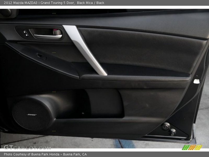 Black Mica / Black 2012 Mazda MAZDA3 i Grand Touring 5 Door