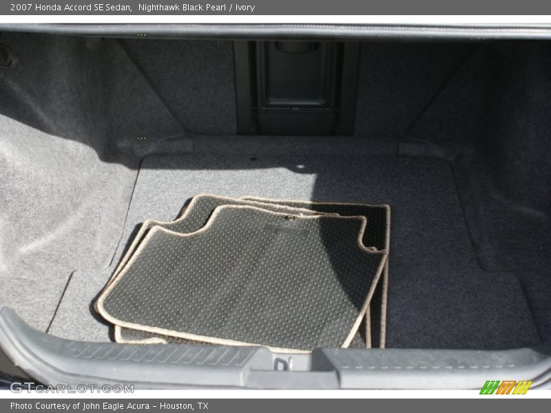 Nighthawk Black Pearl / Ivory 2007 Honda Accord SE Sedan