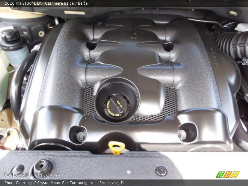 Cashmere Beige / Beige 2010 Kia Sedona LX