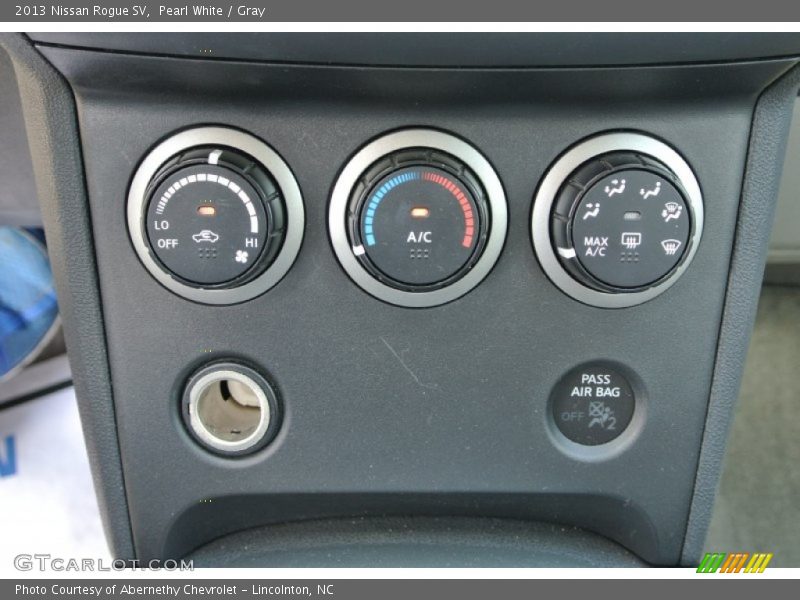 Pearl White / Gray 2013 Nissan Rogue SV