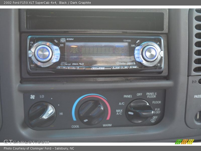 Black / Dark Graphite 2002 Ford F150 XLT SuperCab 4x4