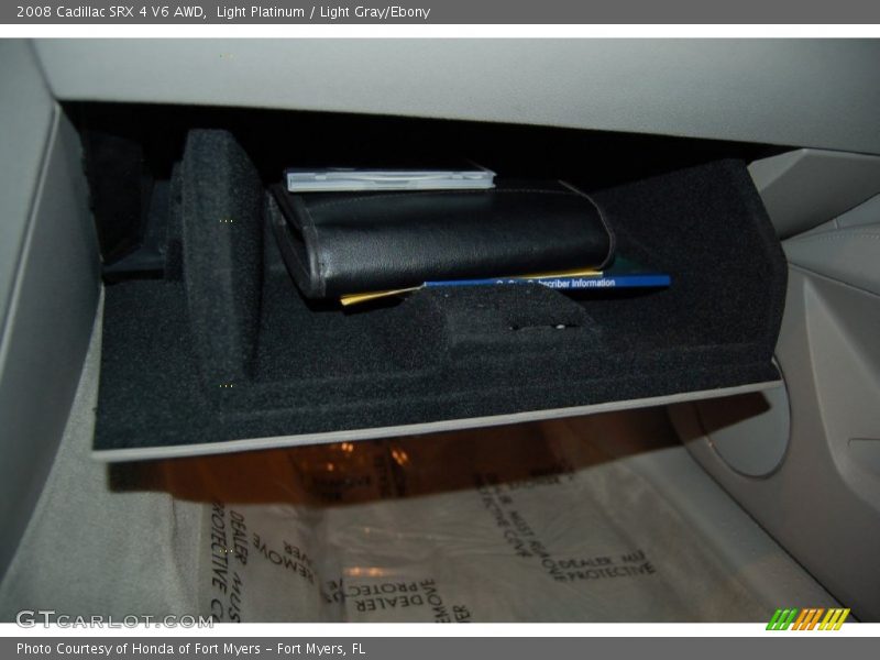 Light Platinum / Light Gray/Ebony 2008 Cadillac SRX 4 V6 AWD