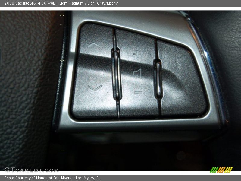 Light Platinum / Light Gray/Ebony 2008 Cadillac SRX 4 V6 AWD