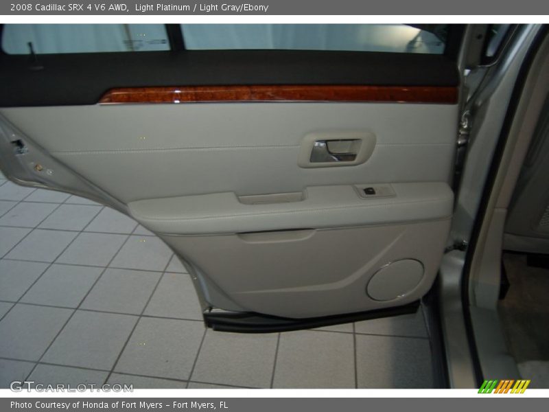 Light Platinum / Light Gray/Ebony 2008 Cadillac SRX 4 V6 AWD