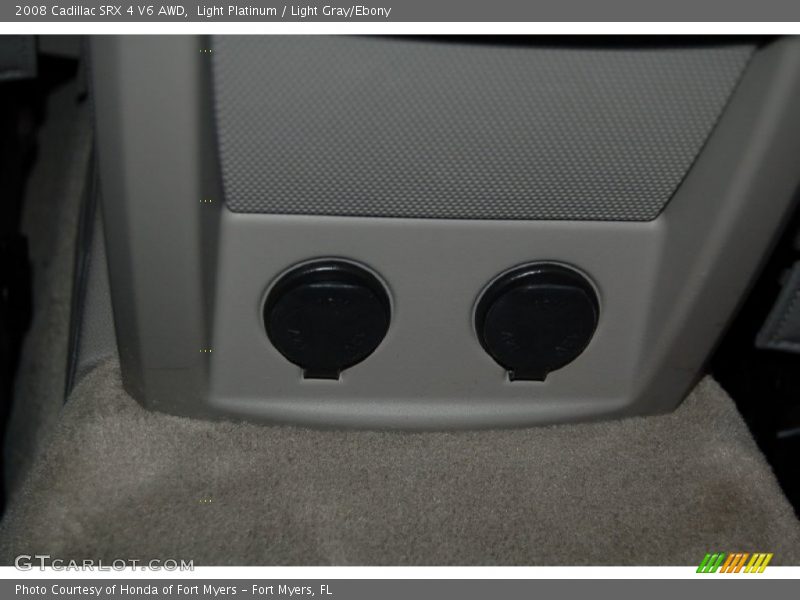 Light Platinum / Light Gray/Ebony 2008 Cadillac SRX 4 V6 AWD