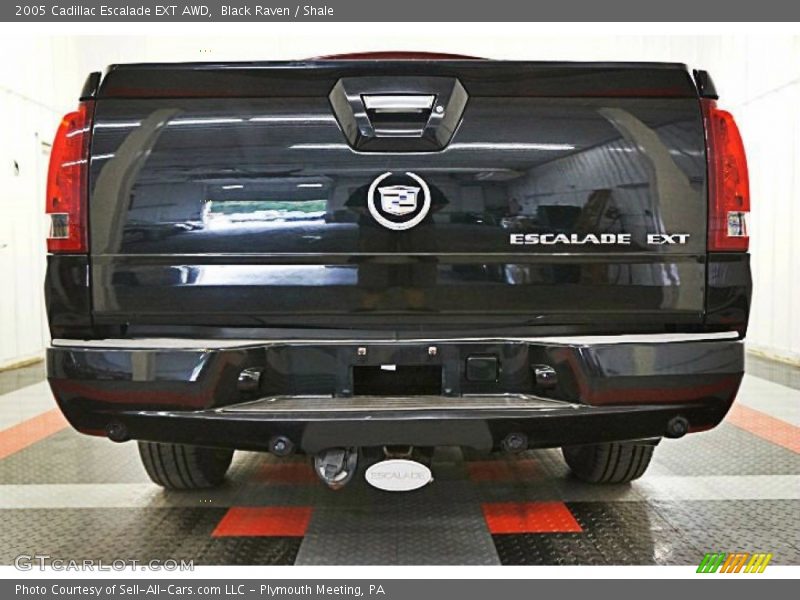 Black Raven / Shale 2005 Cadillac Escalade EXT AWD