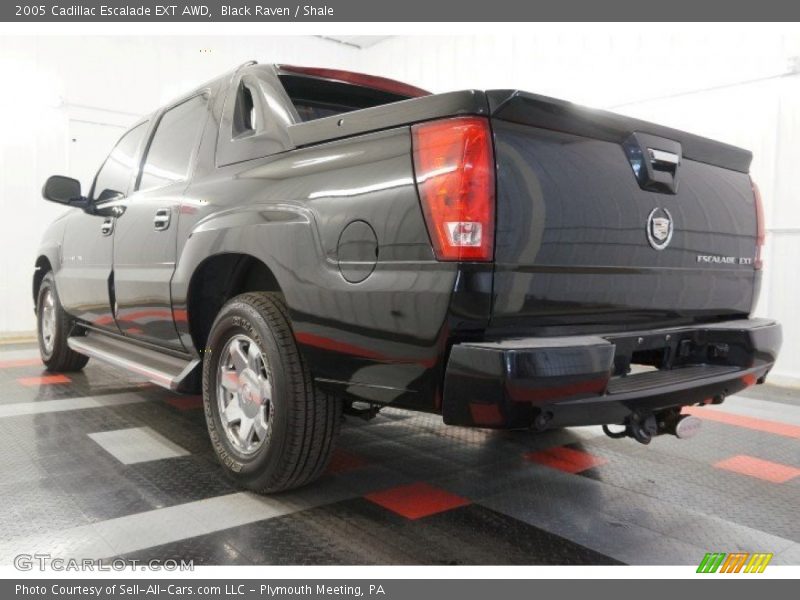 Black Raven / Shale 2005 Cadillac Escalade EXT AWD