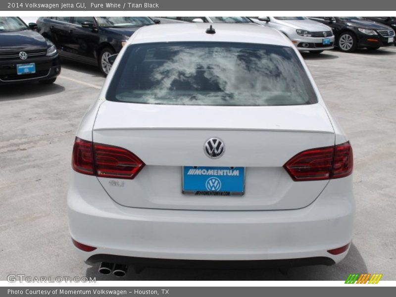 Pure White / Titan Black 2014 Volkswagen Jetta GLI