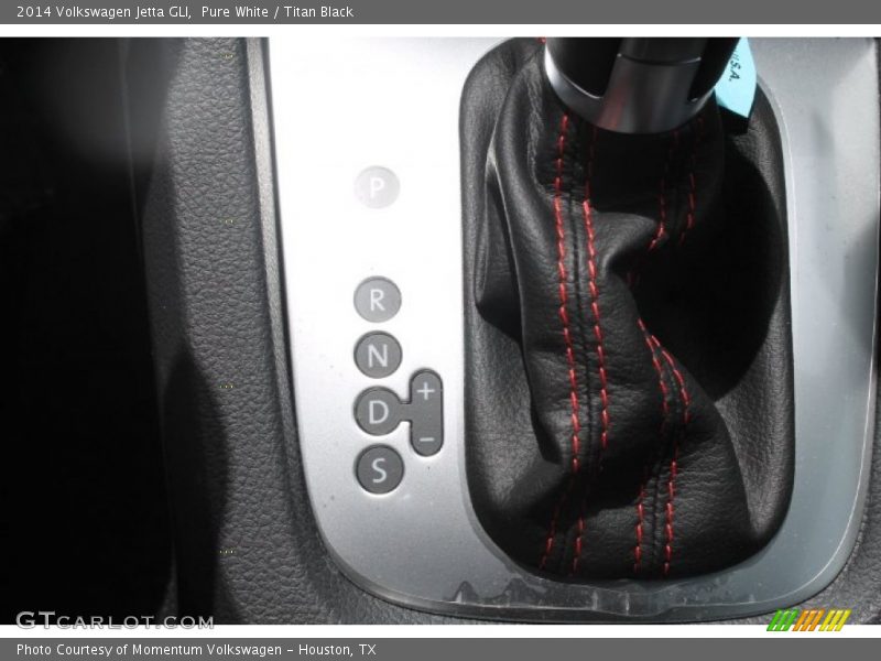 Pure White / Titan Black 2014 Volkswagen Jetta GLI