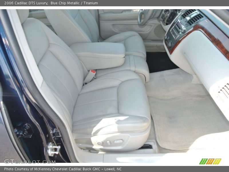 Blue Chip Metallic / Titanium 2006 Cadillac DTS Luxury
