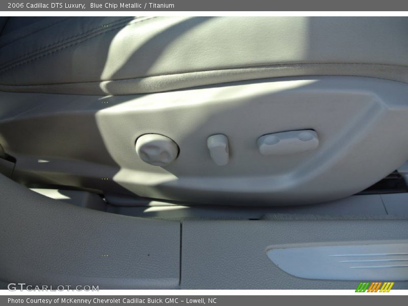 Blue Chip Metallic / Titanium 2006 Cadillac DTS Luxury