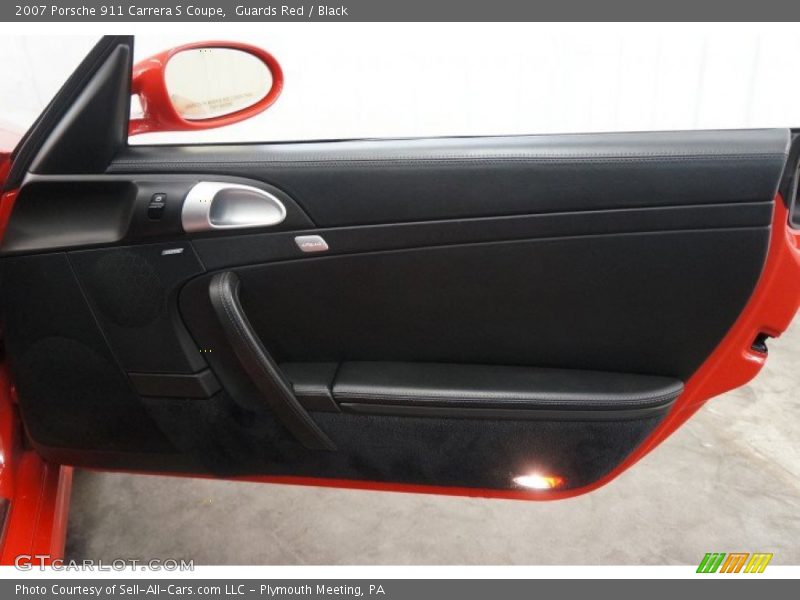 Door Panel of 2007 911 Carrera S Coupe