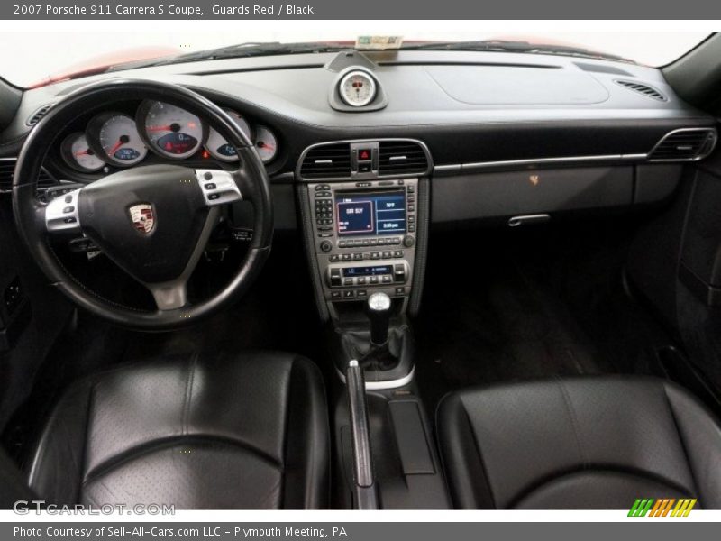 Dashboard of 2007 911 Carrera S Coupe