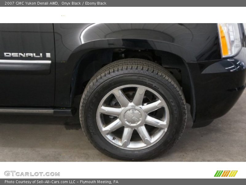 Onyx Black / Ebony Black 2007 GMC Yukon Denali AWD