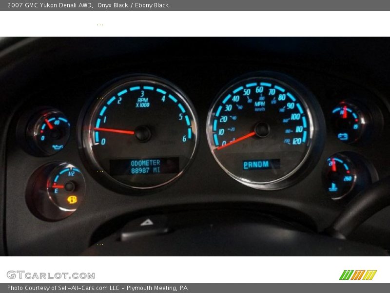 Onyx Black / Ebony Black 2007 GMC Yukon Denali AWD