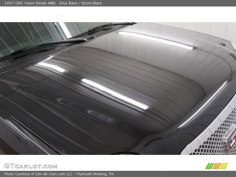 Onyx Black / Ebony Black 2007 GMC Yukon Denali AWD