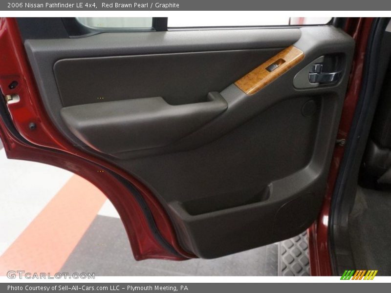 Red Brawn Pearl / Graphite 2006 Nissan Pathfinder LE 4x4