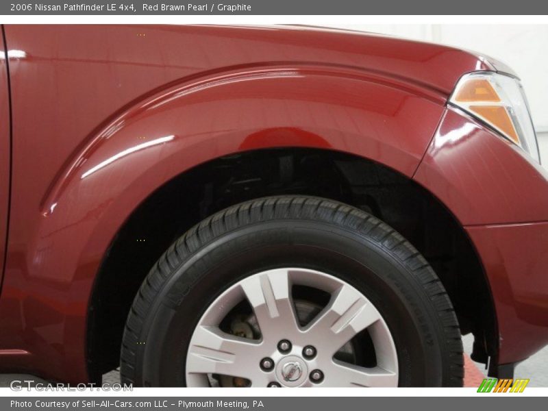 Red Brawn Pearl / Graphite 2006 Nissan Pathfinder LE 4x4