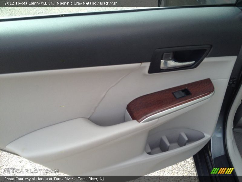Magnetic Gray Metallic / Black/Ash 2012 Toyota Camry XLE V6