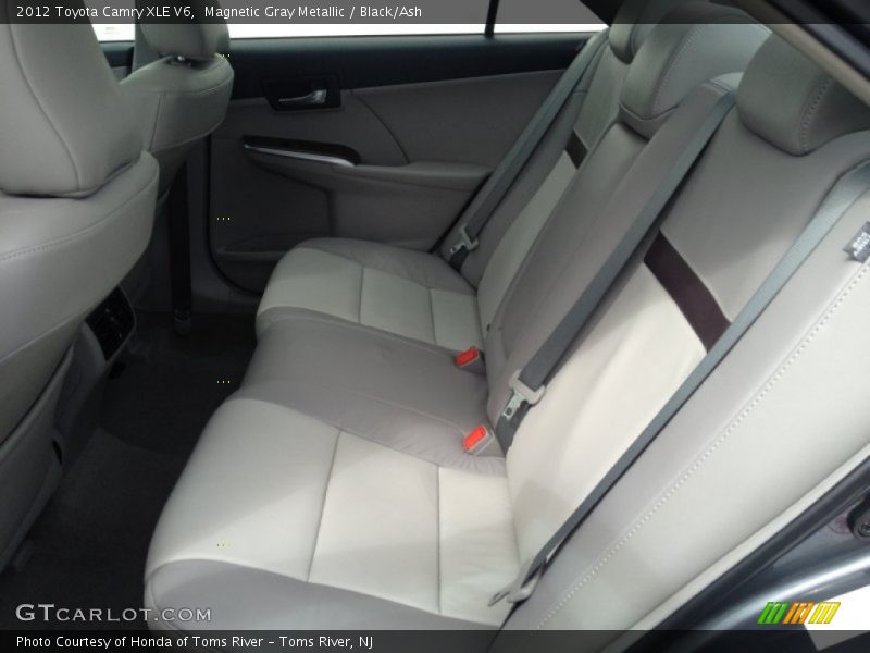 Magnetic Gray Metallic / Black/Ash 2012 Toyota Camry XLE V6