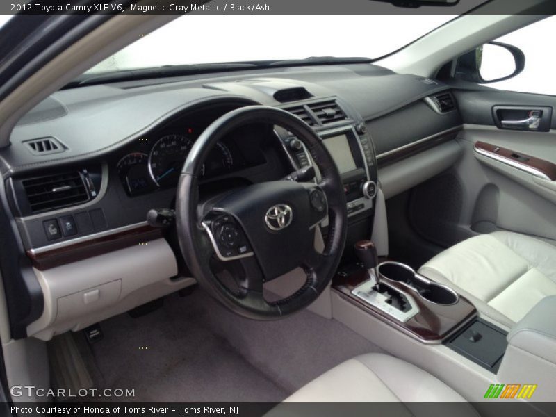 Magnetic Gray Metallic / Black/Ash 2012 Toyota Camry XLE V6