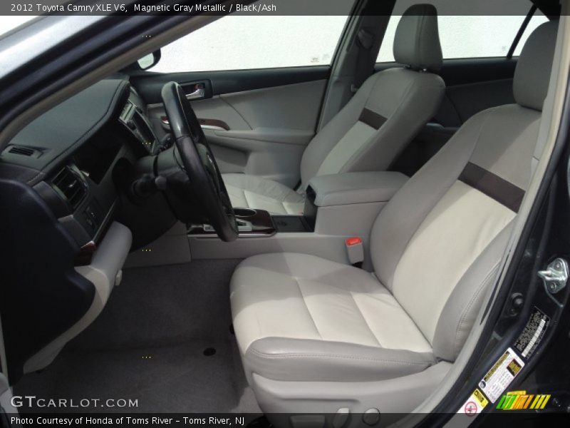 Magnetic Gray Metallic / Black/Ash 2012 Toyota Camry XLE V6