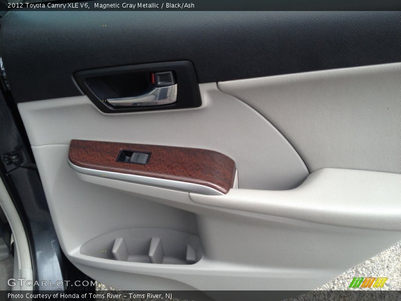 Magnetic Gray Metallic / Black/Ash 2012 Toyota Camry XLE V6