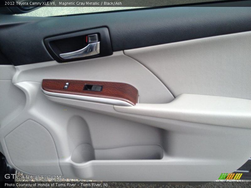 Magnetic Gray Metallic / Black/Ash 2012 Toyota Camry XLE V6