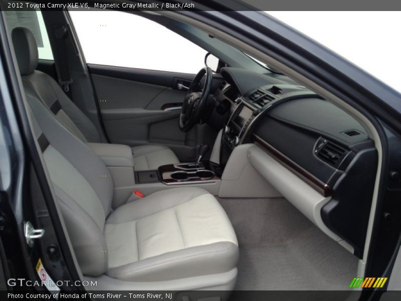 Magnetic Gray Metallic / Black/Ash 2012 Toyota Camry XLE V6