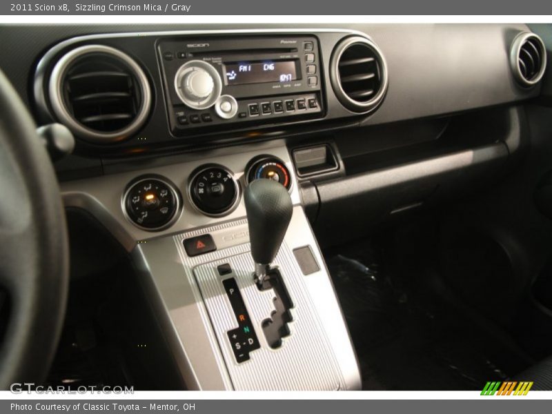 Sizzling Crimson Mica / Gray 2011 Scion xB
