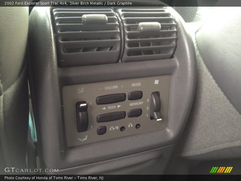 Silver Birch Metallic / Dark Graphite 2002 Ford Explorer Sport Trac 4x4
