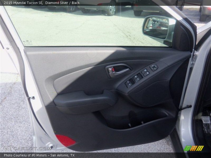 Diamond Silver / Black 2015 Hyundai Tucson SE