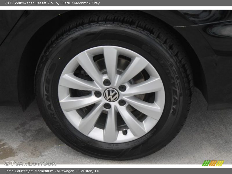 Black / Moonrock Gray 2013 Volkswagen Passat 2.5L S