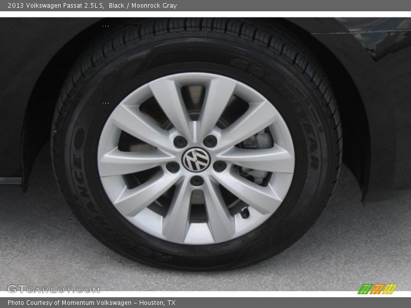 Black / Moonrock Gray 2013 Volkswagen Passat 2.5L S