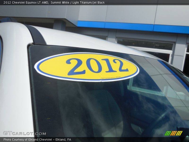Summit White / Light Titanium/Jet Black 2012 Chevrolet Equinox LT AWD