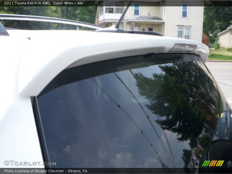Super White / Ash 2011 Toyota RAV4 I4 4WD