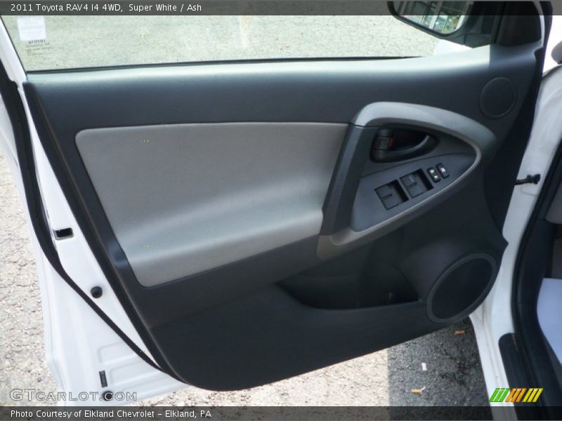 Super White / Ash 2011 Toyota RAV4 I4 4WD