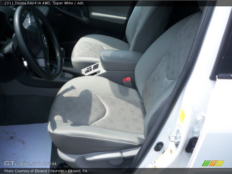 Super White / Ash 2011 Toyota RAV4 I4 4WD