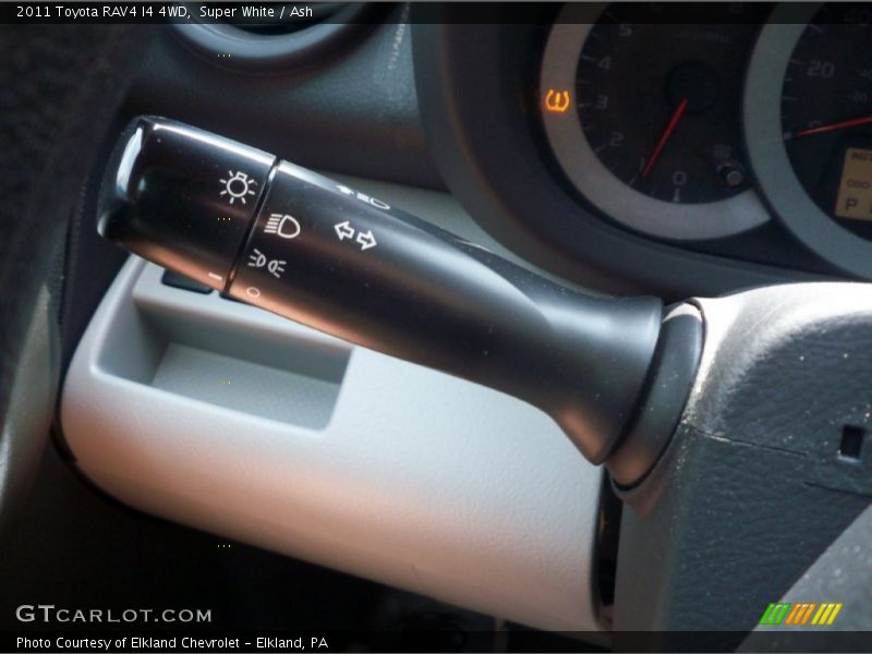 Super White / Ash 2011 Toyota RAV4 I4 4WD