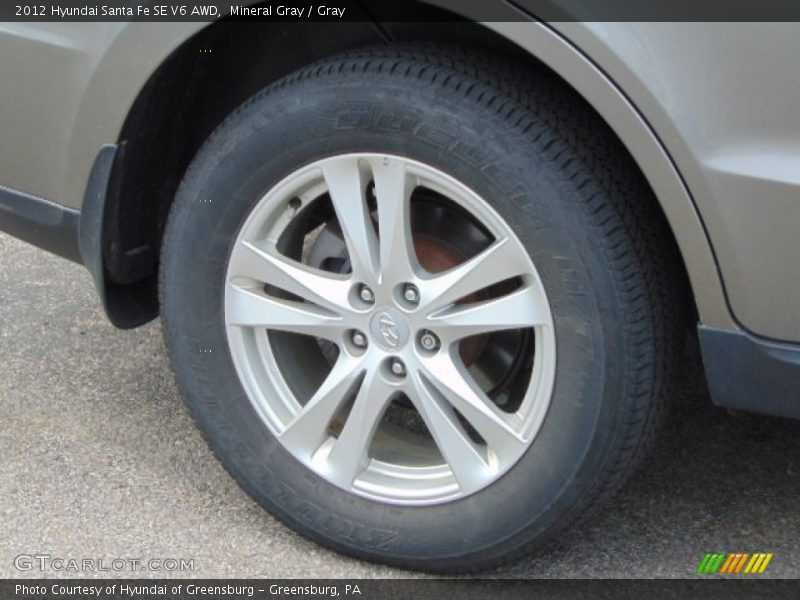 Mineral Gray / Gray 2012 Hyundai Santa Fe SE V6 AWD