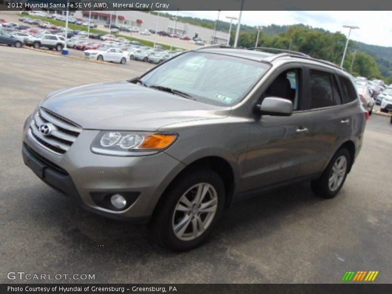 Mineral Gray / Gray 2012 Hyundai Santa Fe SE V6 AWD