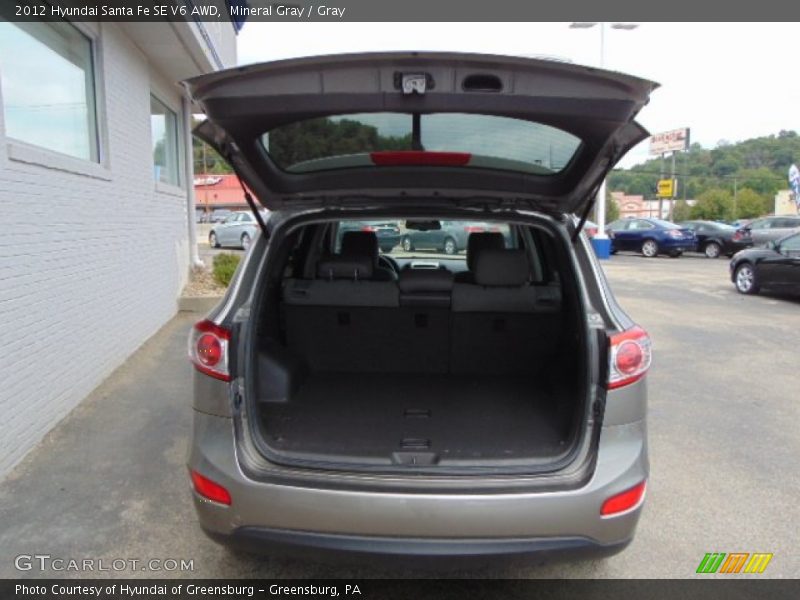 Mineral Gray / Gray 2012 Hyundai Santa Fe SE V6 AWD