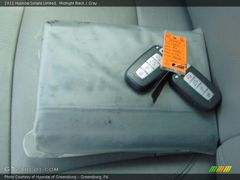 Midnight Black / Gray 2011 Hyundai Sonata Limited
