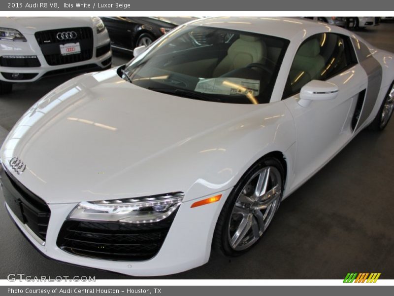 Ibis White / Luxor Beige 2015 Audi R8 V8