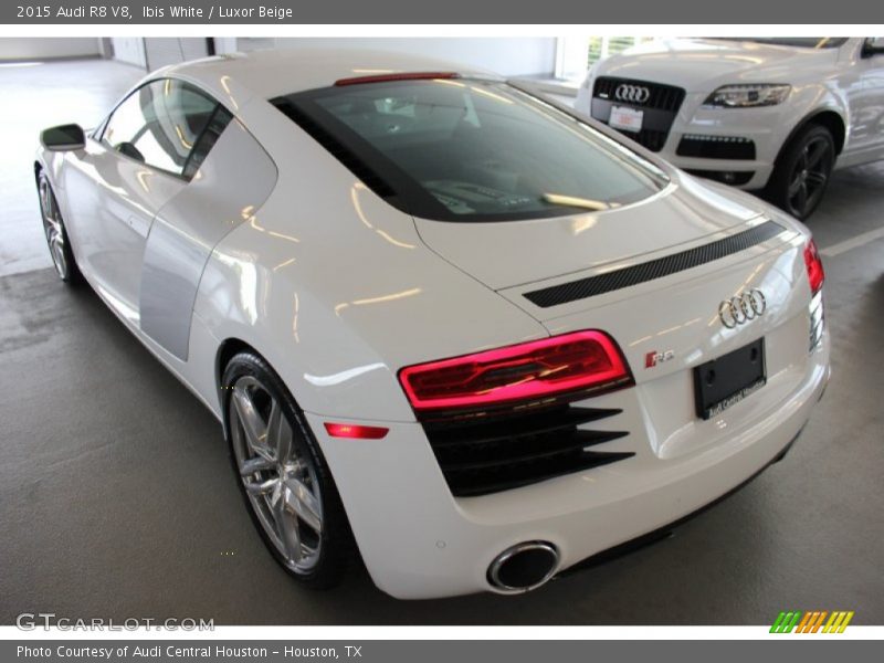 Ibis White / Luxor Beige 2015 Audi R8 V8