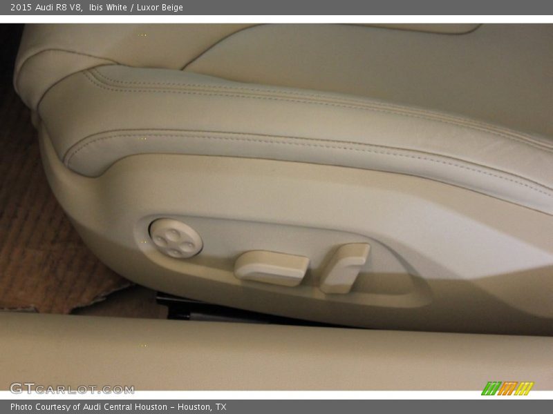 Ibis White / Luxor Beige 2015 Audi R8 V8
