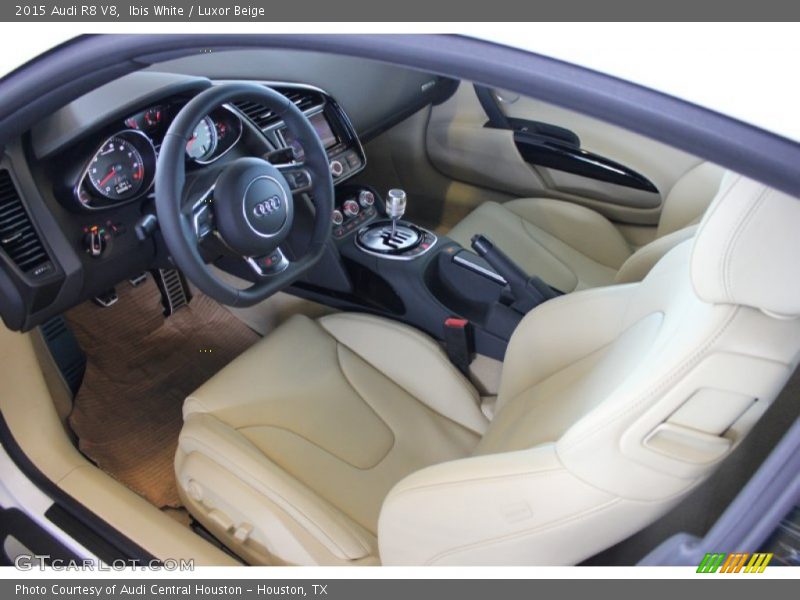 2015 R8 V8 Luxor Beige Interior