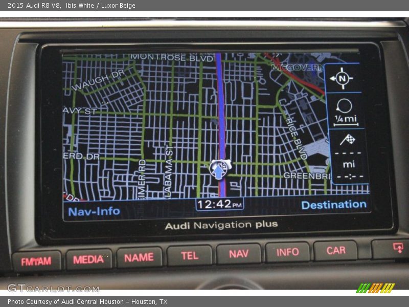 Navigation of 2015 R8 V8